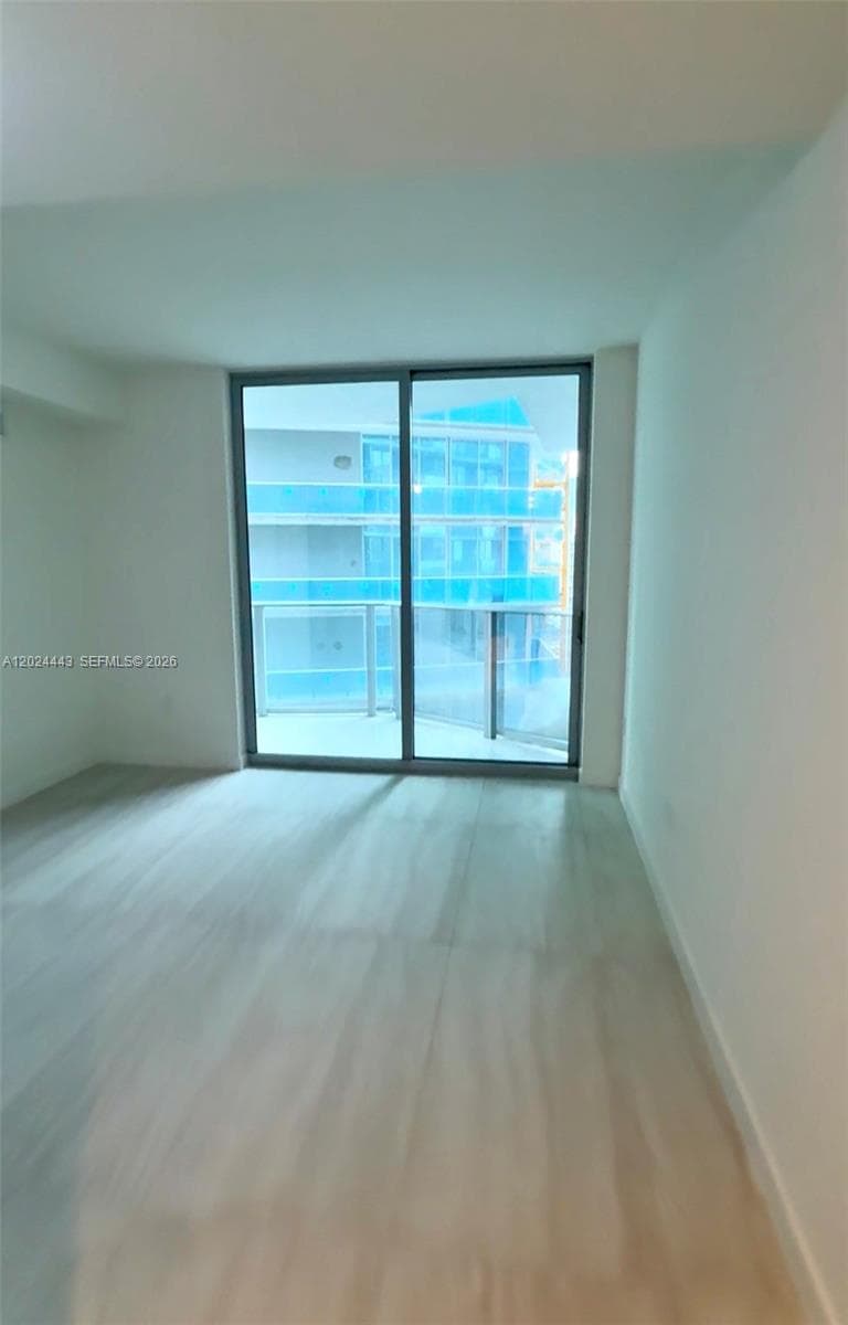 77 SE 5th st # 2305, Miami FL 33131 — 10