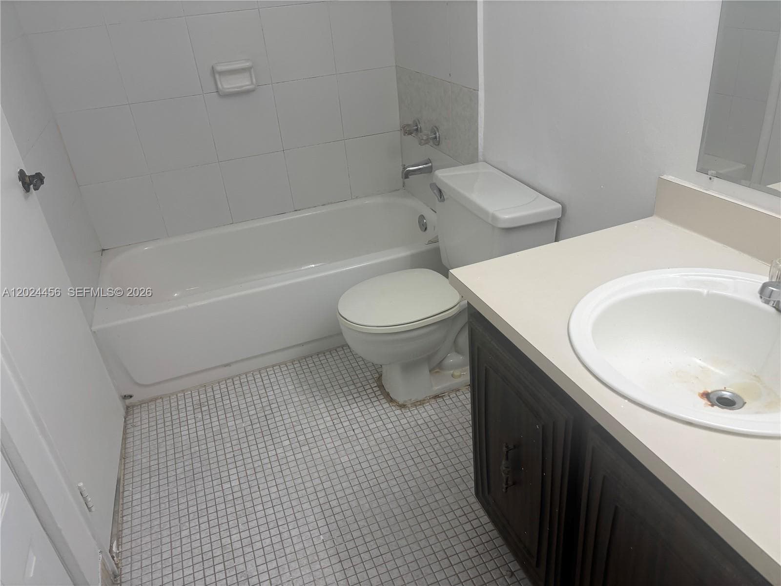 484 NW 165th St Rd # 111, Miami FL 33169 — 6