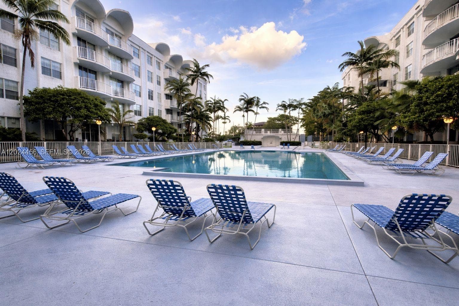484 NW 165th St Rd # 111, Miami FL 33169 — 13