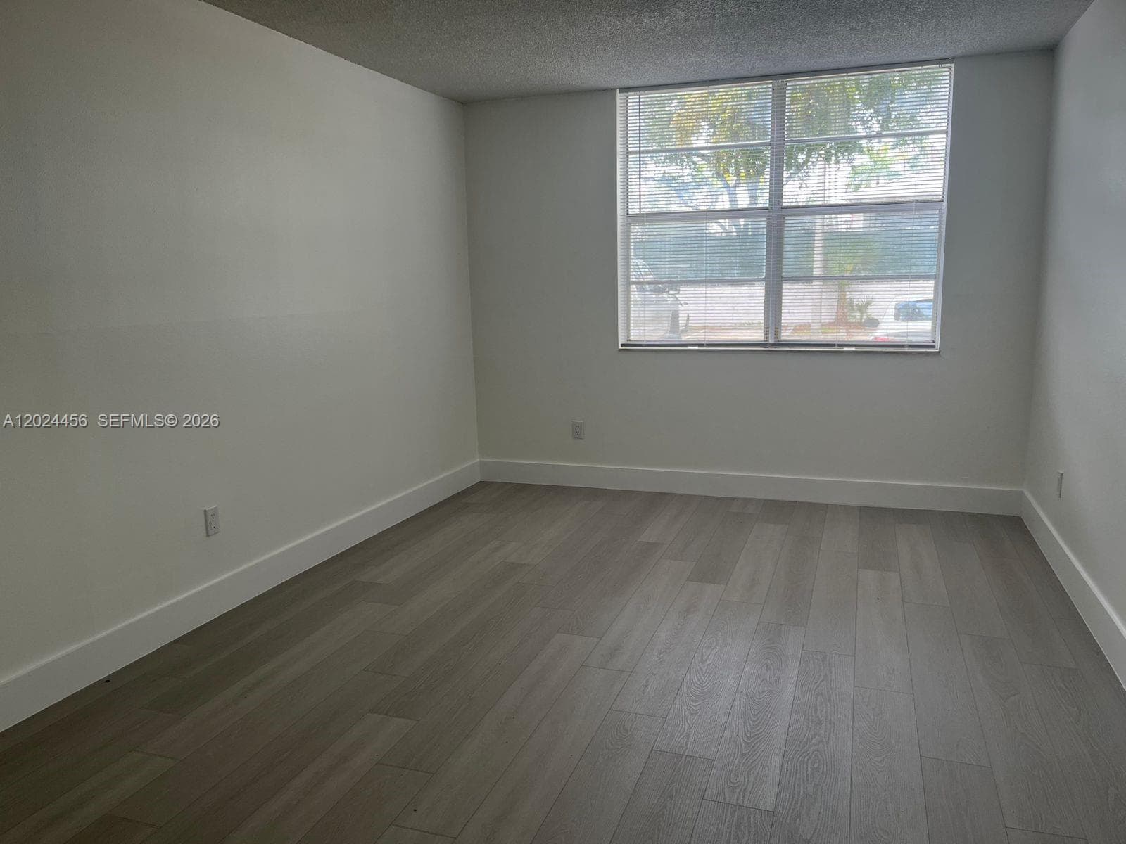 484 NW 165th St Rd # 111, Miami FL 33169 — 17