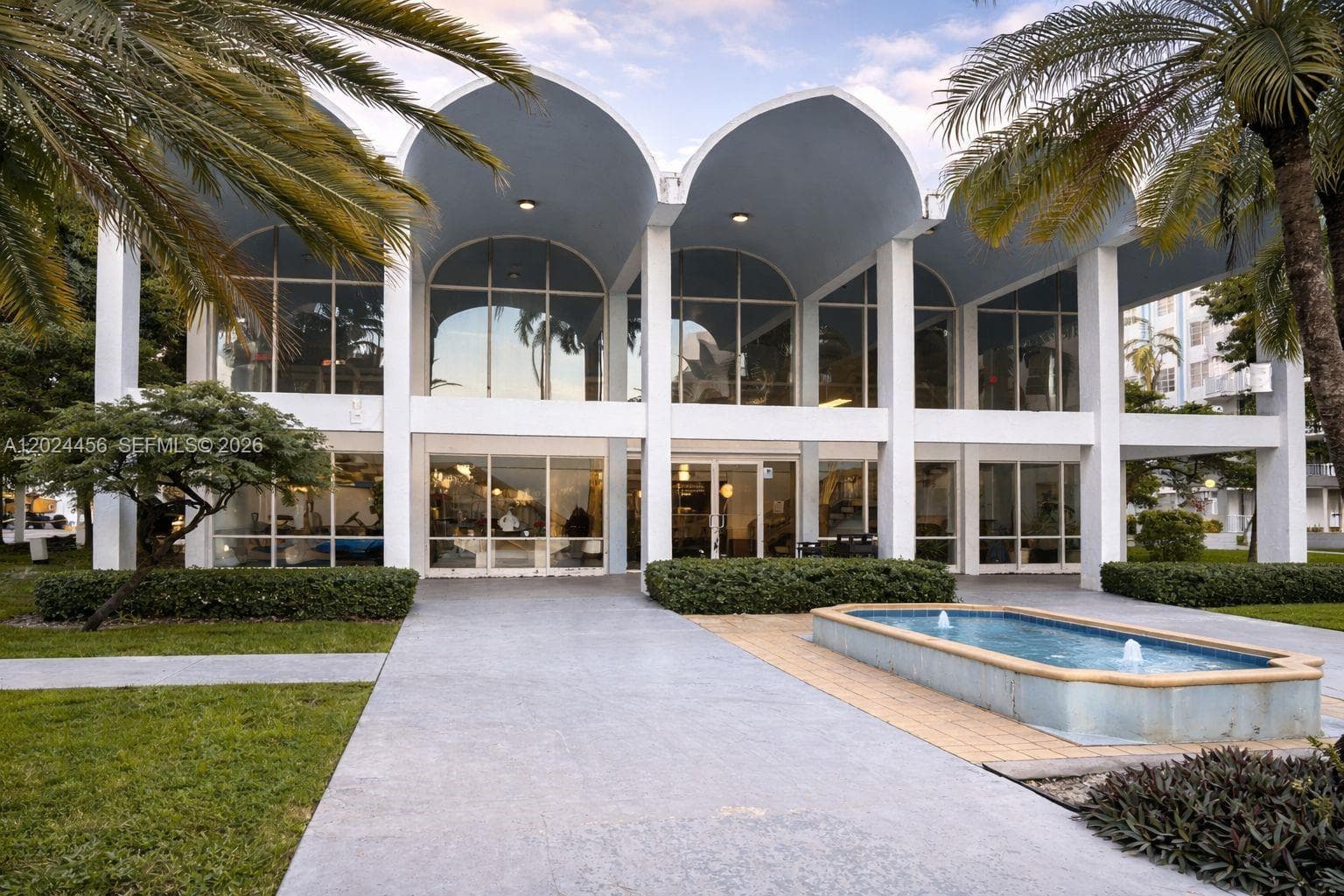 484 NW 165th St Rd # 111, Miami FL 33169 — 16