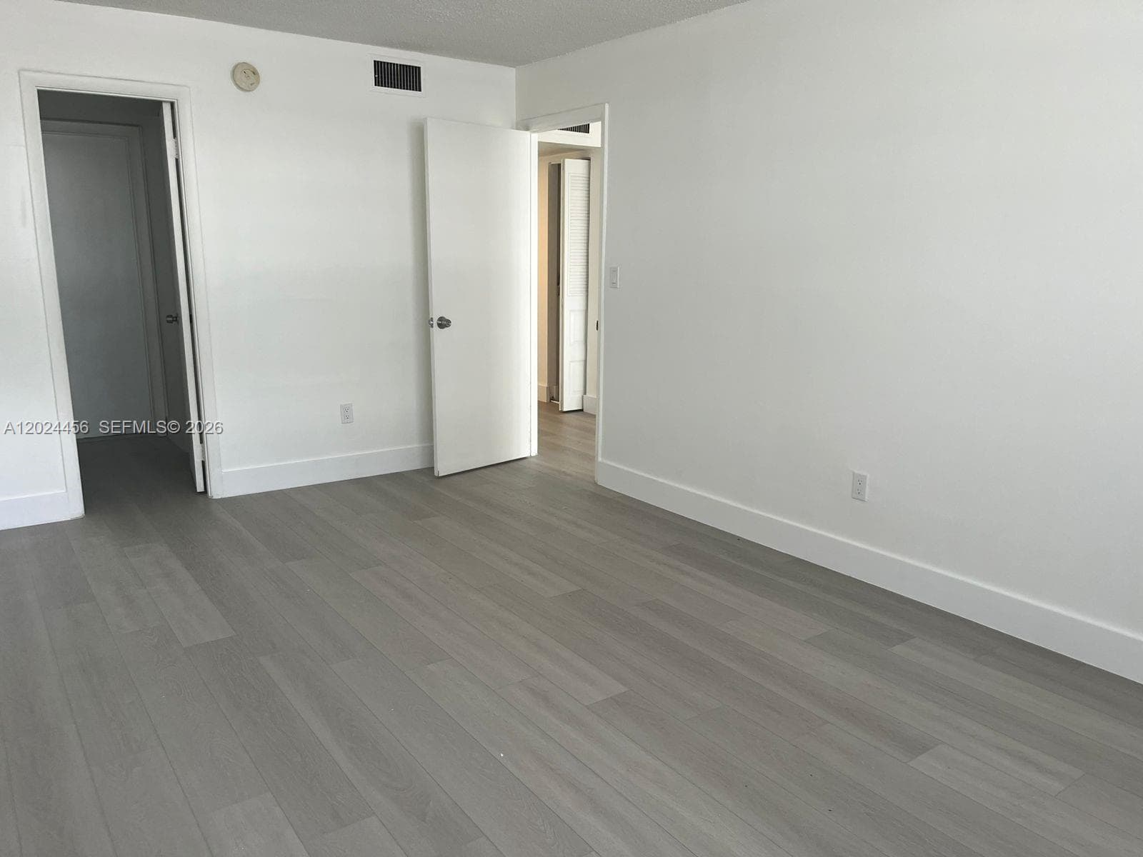 484 NW 165th St Rd # 111, Miami FL 33169 — 28