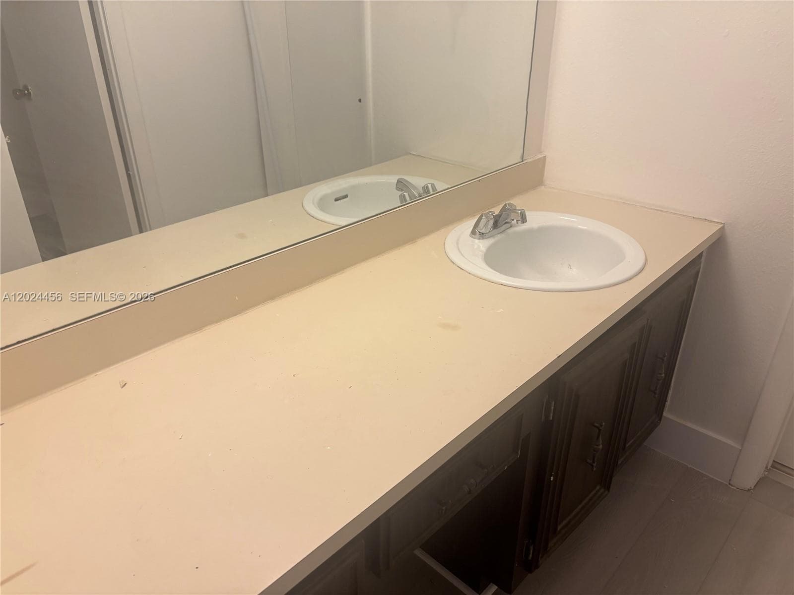 484 NW 165th St Rd # 111, Miami FL 33169 — 5