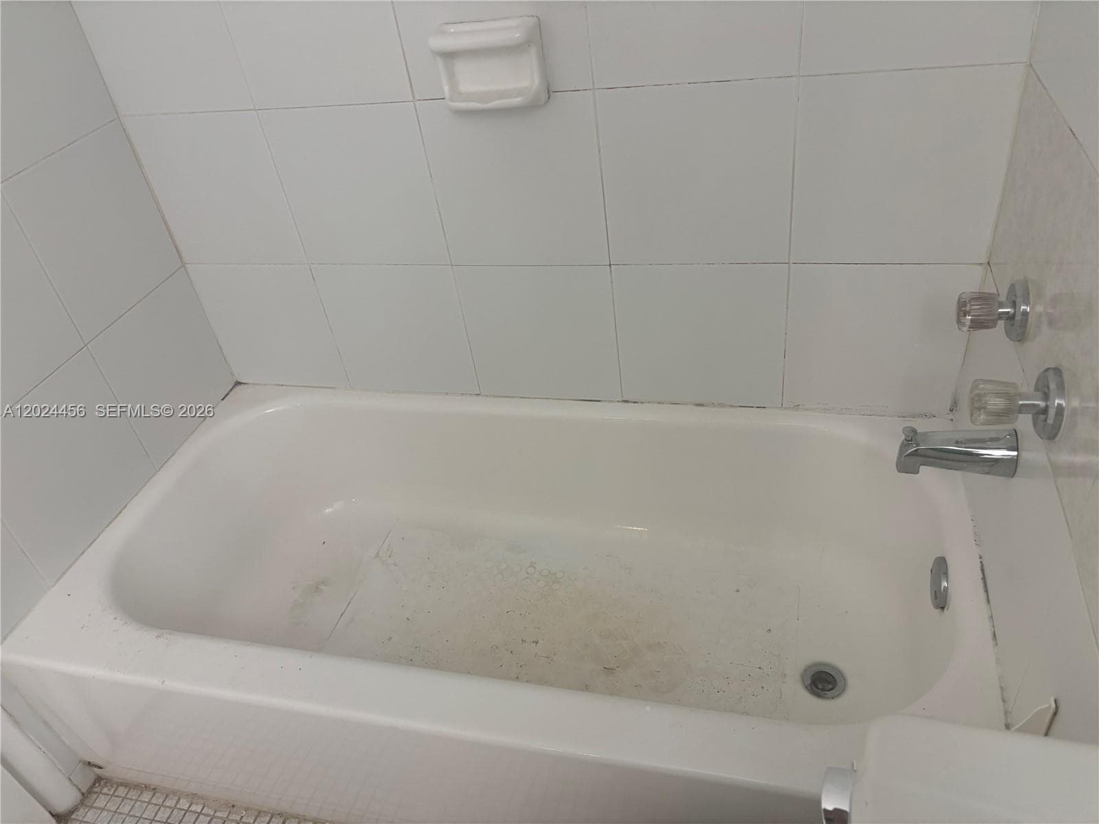 484 NW 165th St Rd # 111, Miami FL 33169 — 11