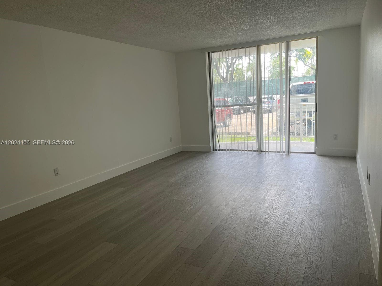 484 NW 165th St Rd # 111, Miami FL 33169 — 25