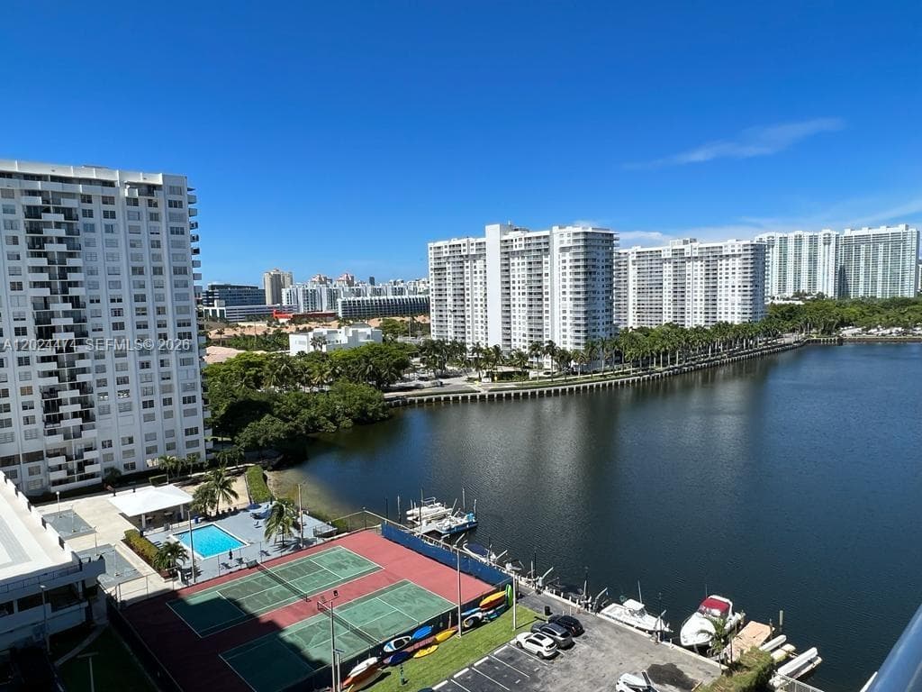 18061 Biscayne Blvd # 1404, Aventura FL 33160 — 14
