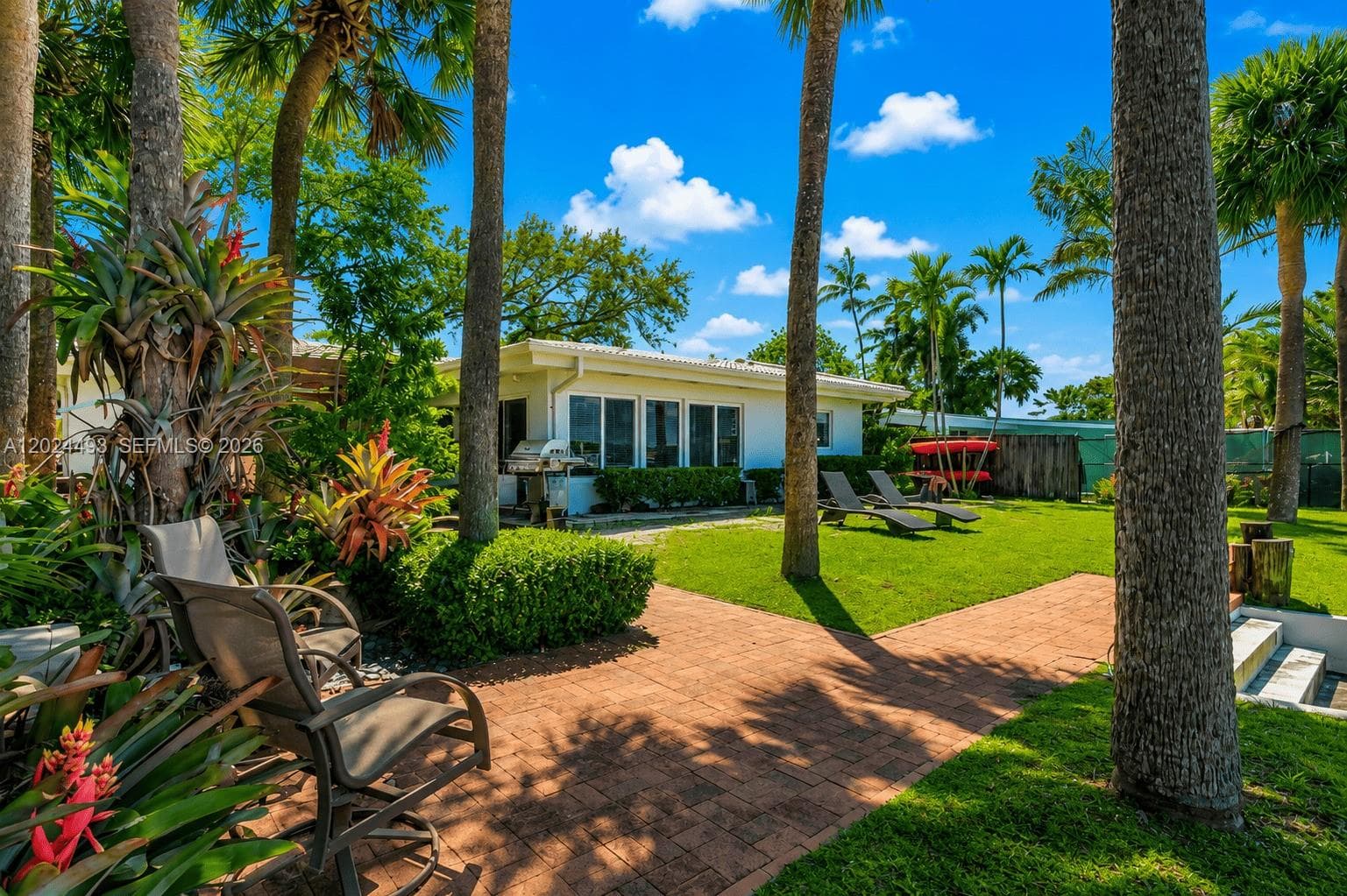 1995 Ixora Rd, North Miami FL 33181 — 23