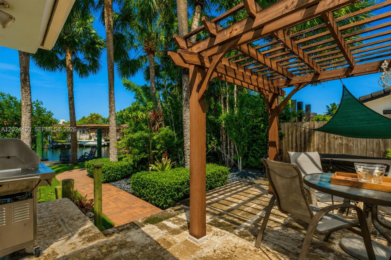 1995 Ixora Rd, North Miami FL 33181 — 14