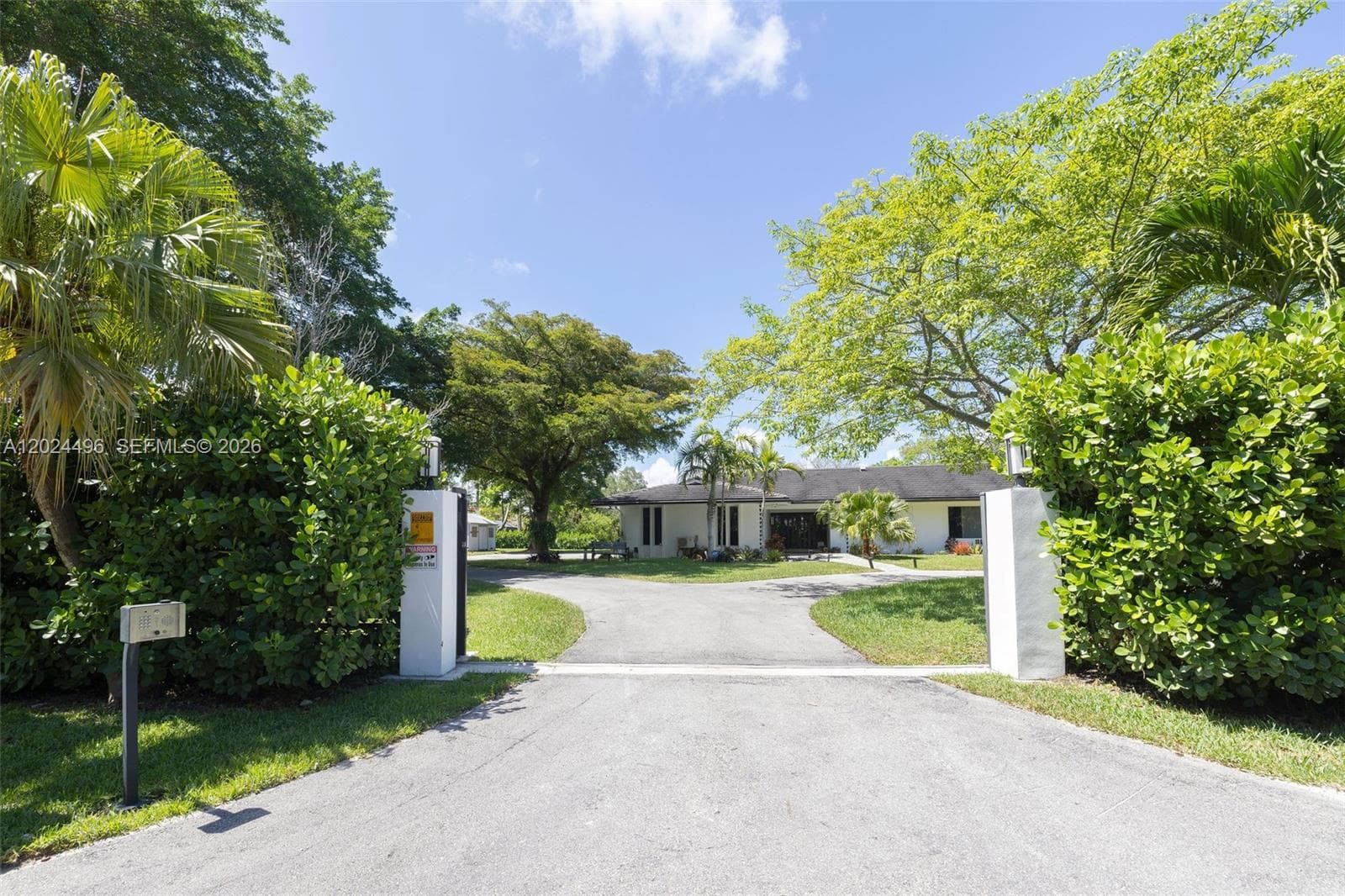 6875 N Cartee Rd, Palmetto Bay FL 33158 — 2
