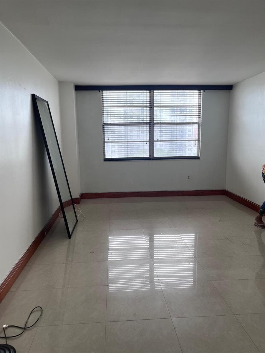 2851 NE 183rd Street, Aventura FL 33160 — 12