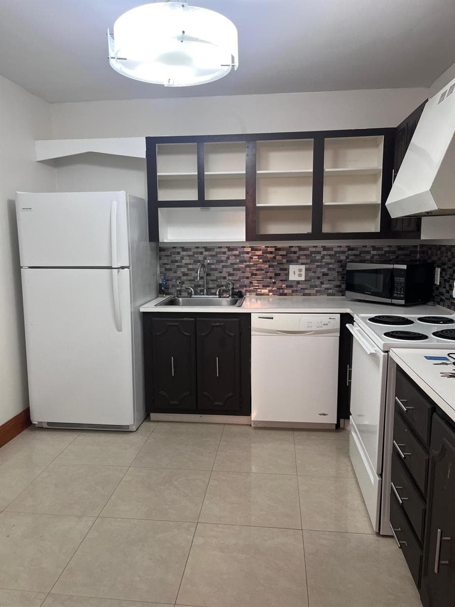 2851 NE 183rd Street, Aventura FL 33160 — 4