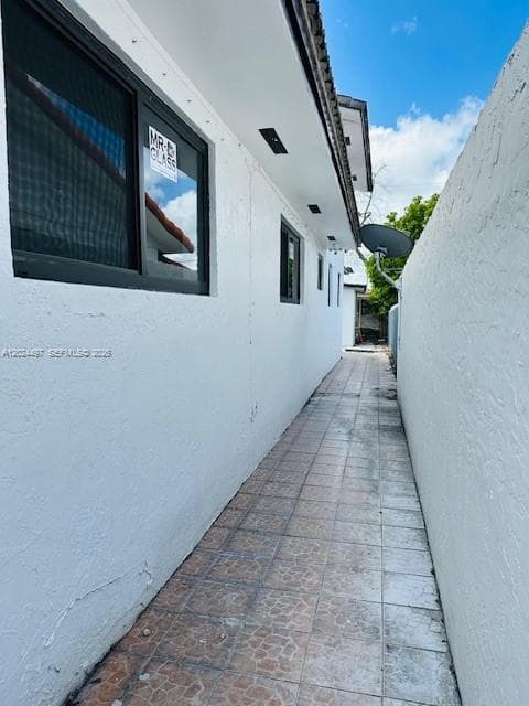 11870 SW 5th St # B, Miami FL 33184 — 2