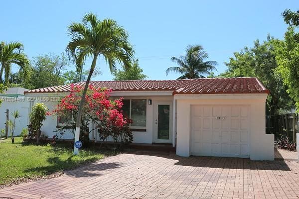 1380 71st St, Miami Beach FL 33141 — 2