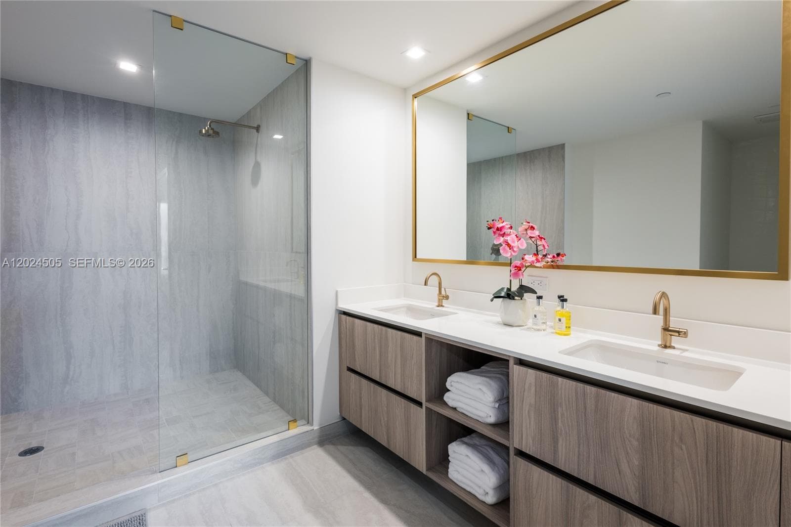 77 SE 5TH STREET # 2602, Miami FL 33131 — 13