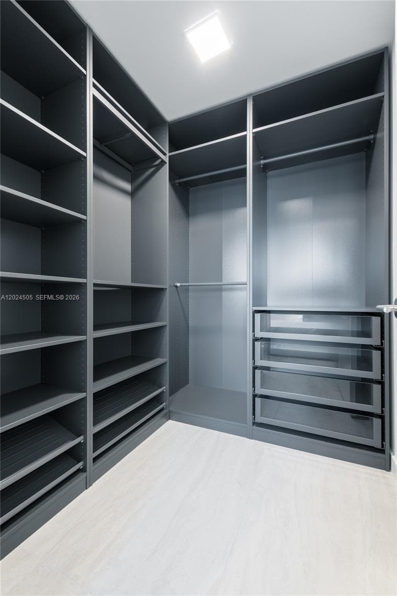 77 SE 5TH STREET # 2602, Miami FL 33131 — 16