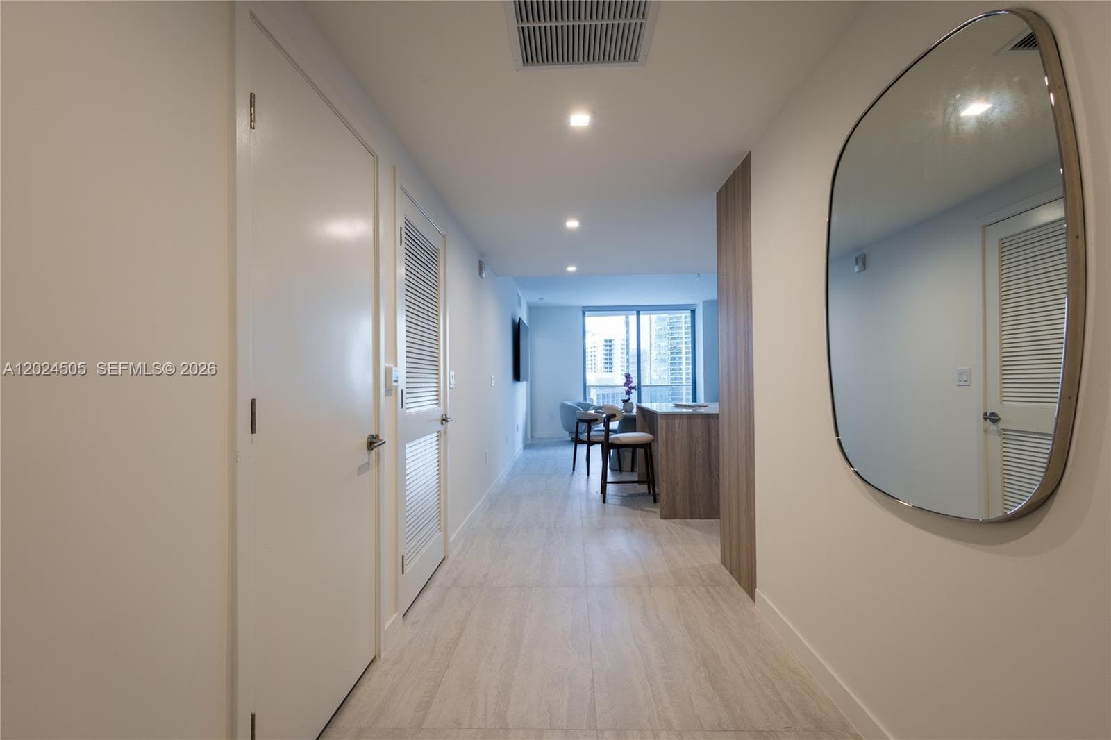 77 SE 5TH STREET # 2602, Miami FL 33131 — 32