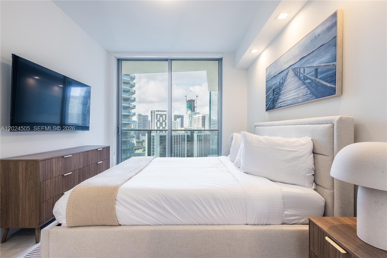 77 SE 5TH STREET # 2602, Miami FL 33131 — 19