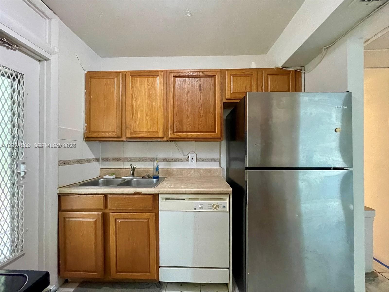1670 Bay Rd # 2B, Miami Beach FL 33139 — 7
