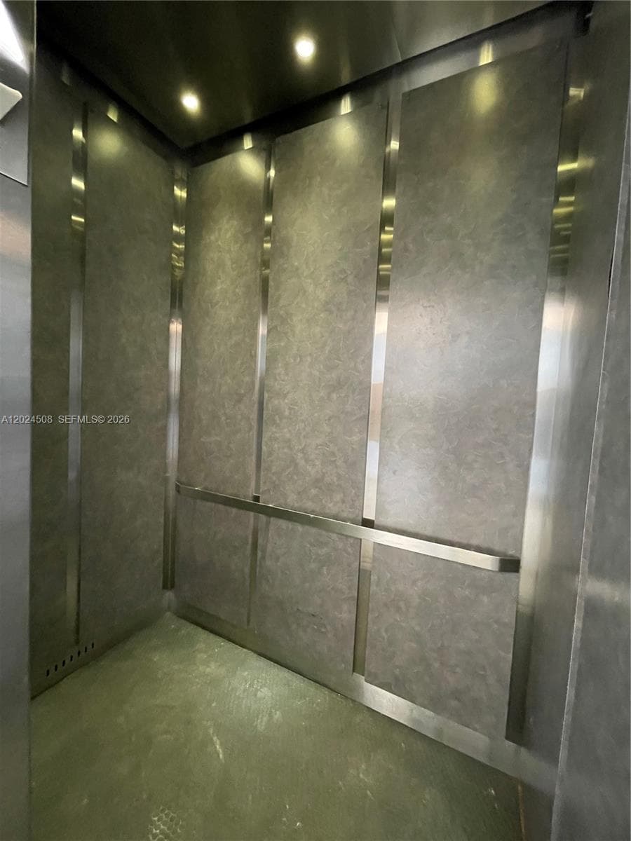 1670 Bay Rd # 2B, Miami Beach FL 33139 — 14