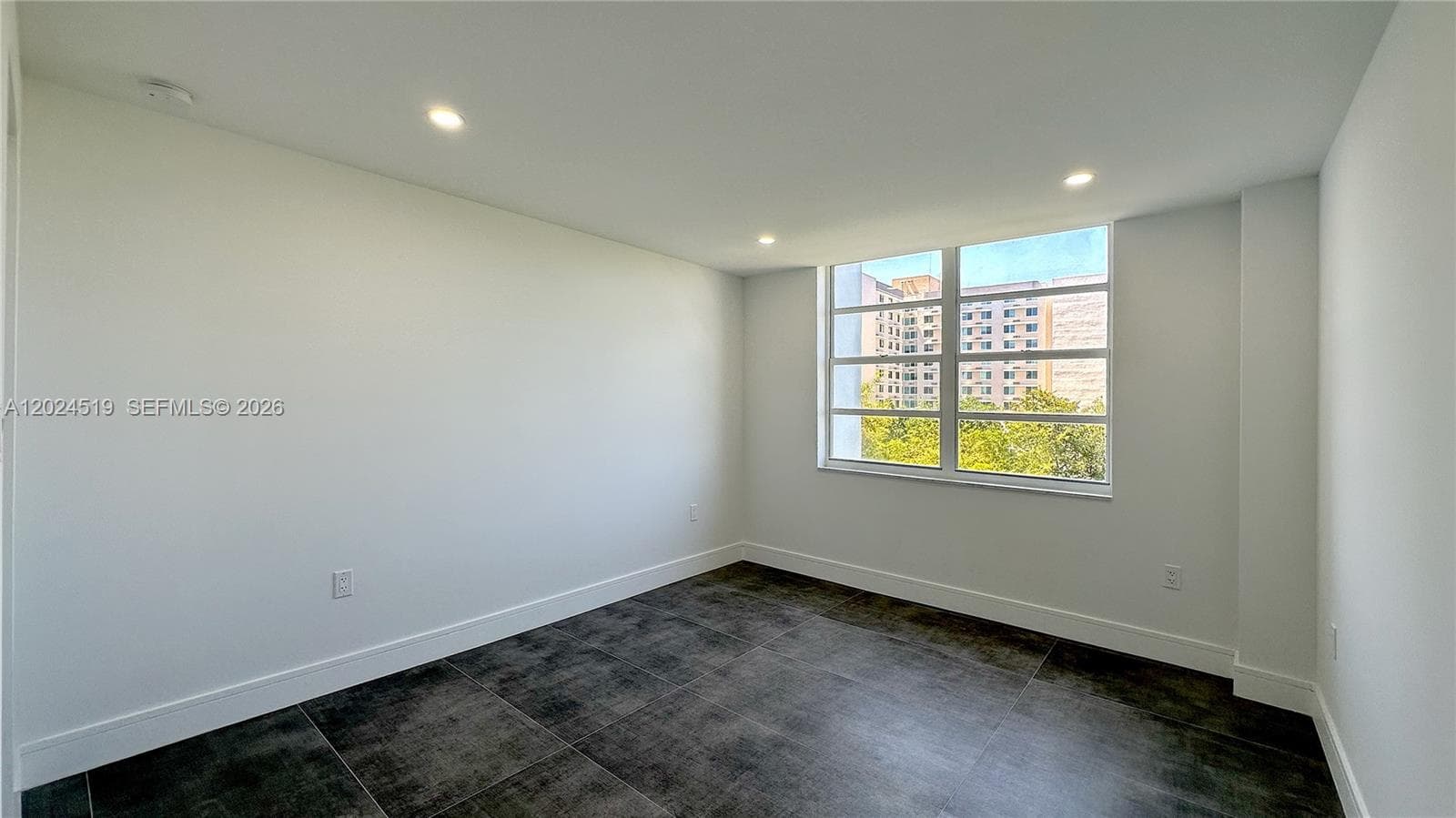 2780 NE 183rd St # 701, Aventura FL 33160 — 14