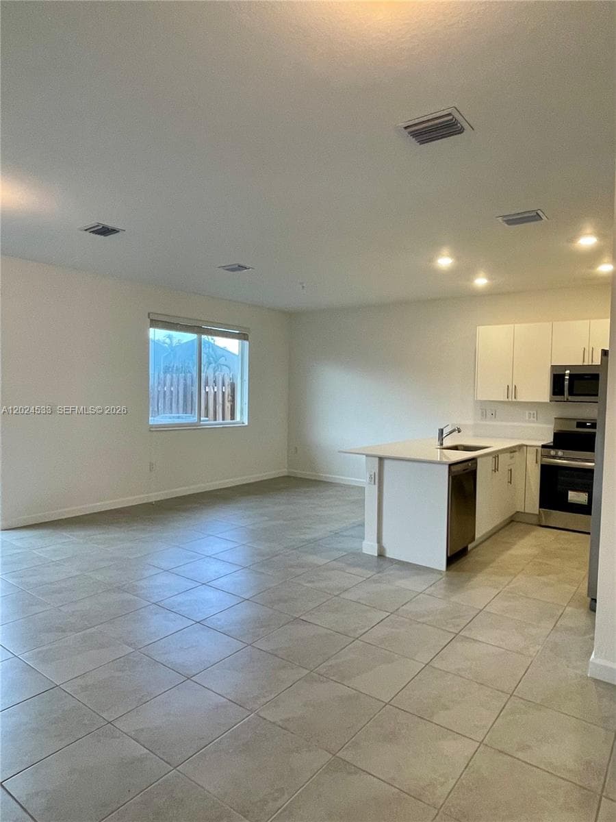 708 SE 13th Ct, Homestead FL 33034 — 6