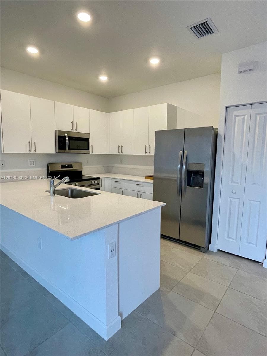 708 SE 13th Ct, Homestead FL 33034 — 7