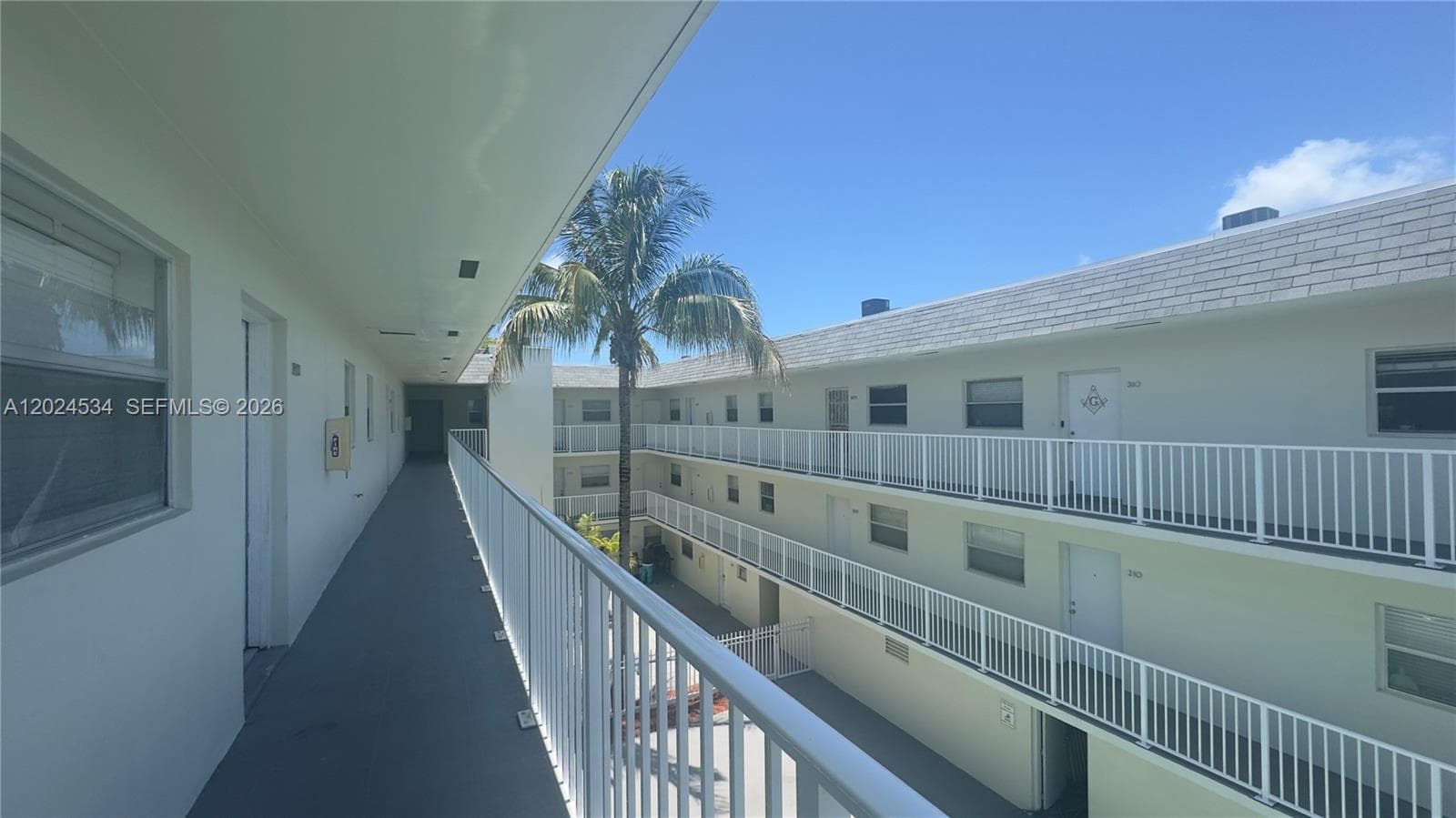 12890 NE 8th Ave # 302, North Miami FL 33161 — 1