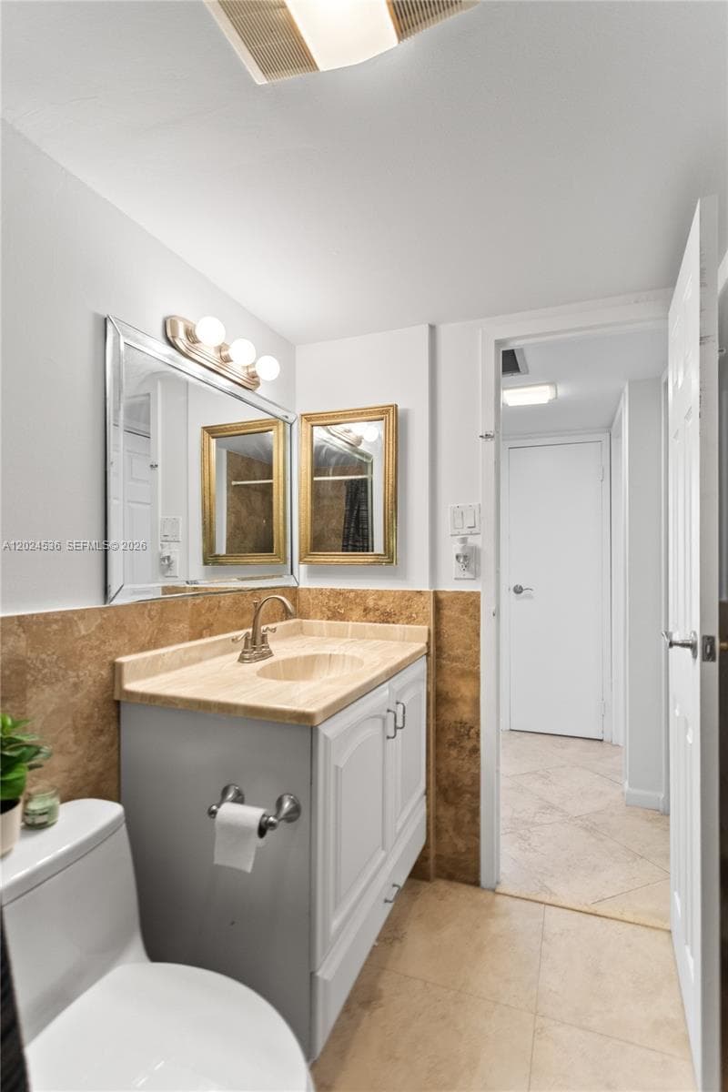 100 Bayview Dr # 307, Sunny Isles Beach FL 33160 — 16