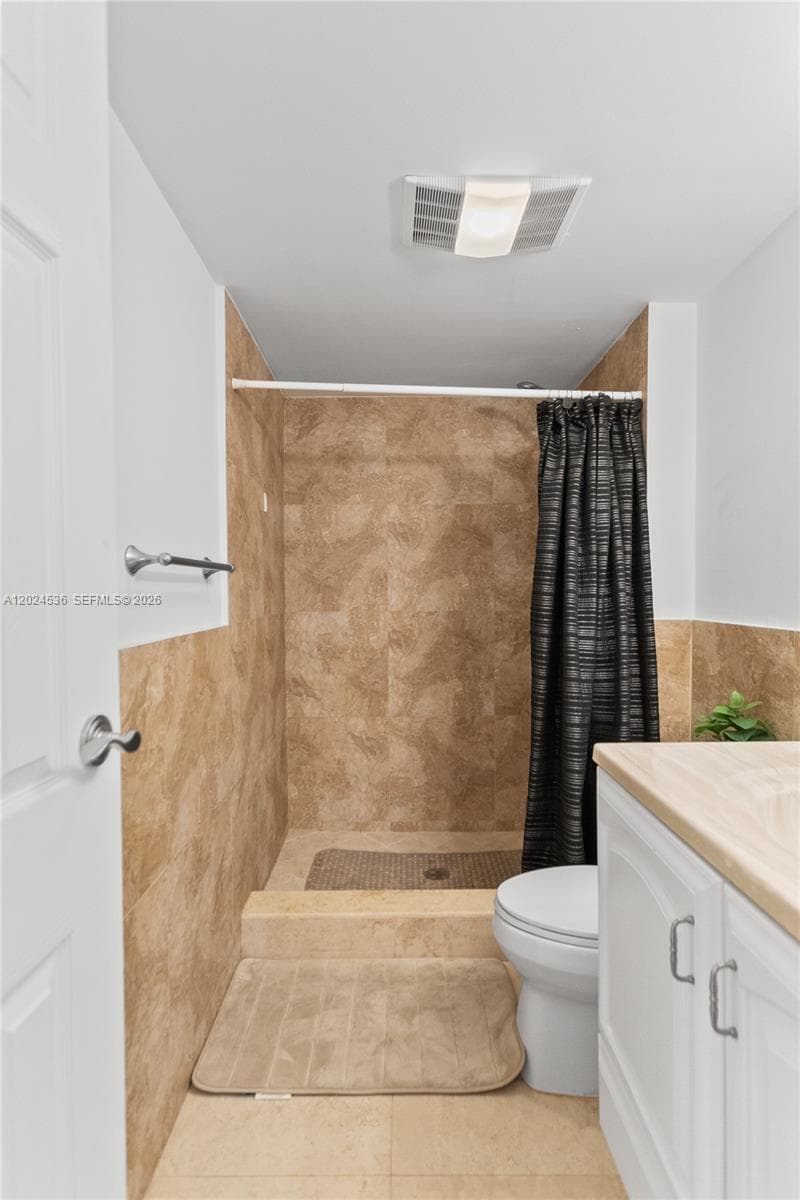 100 Bayview Dr # 307, Sunny Isles Beach FL 33160 — 15