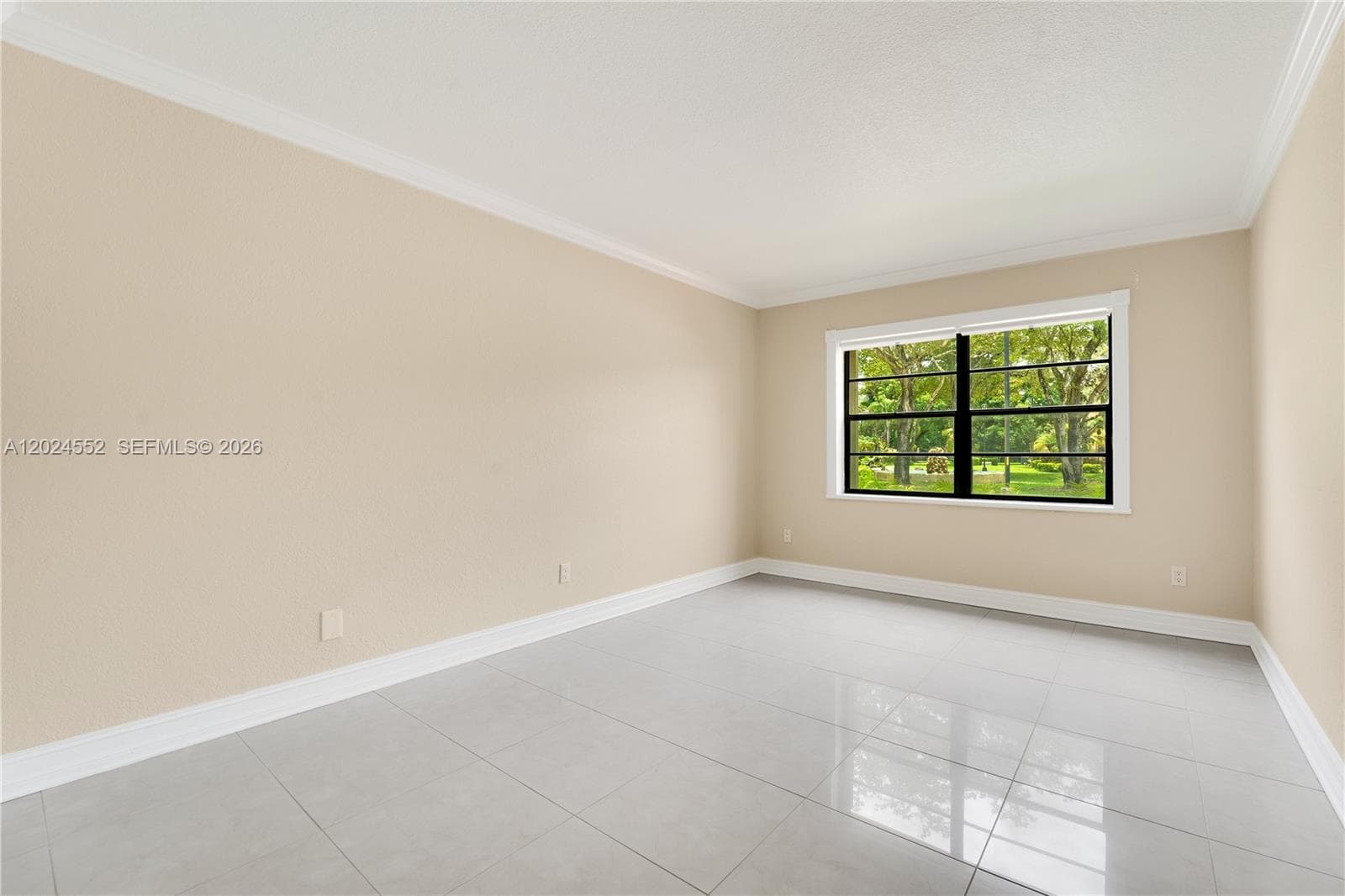 3719 Estepona Ave, Doral FL 33178 — 20