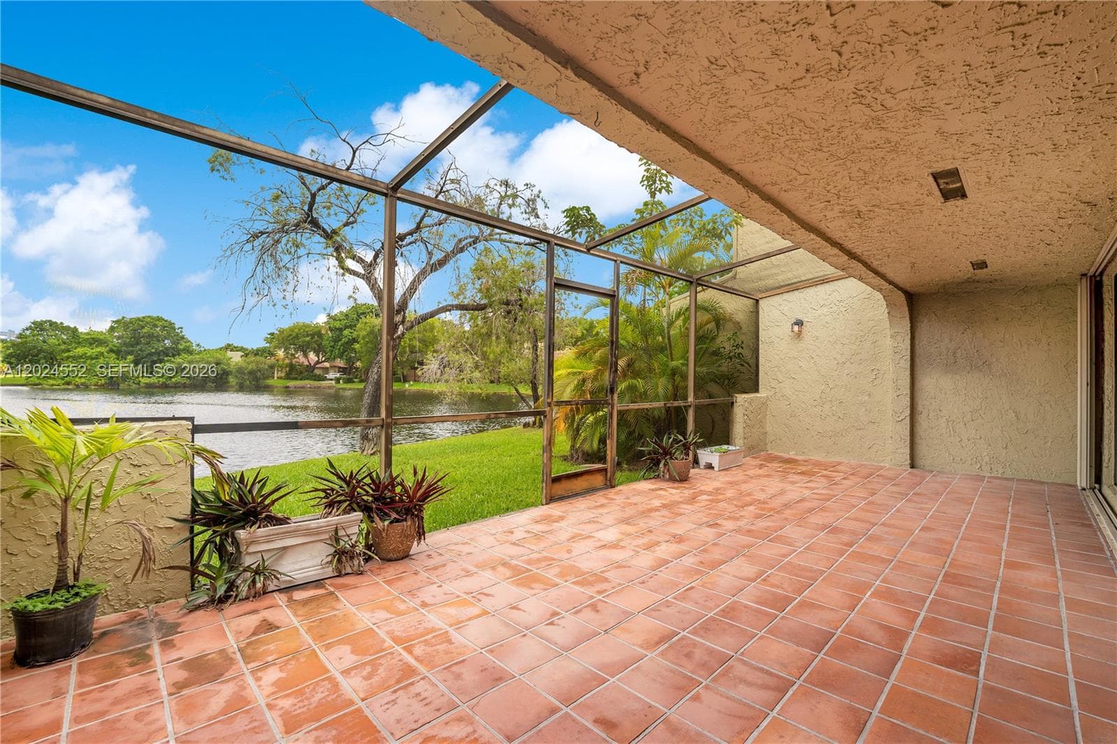 3719 Estepona Ave, Doral FL 33178 — 24