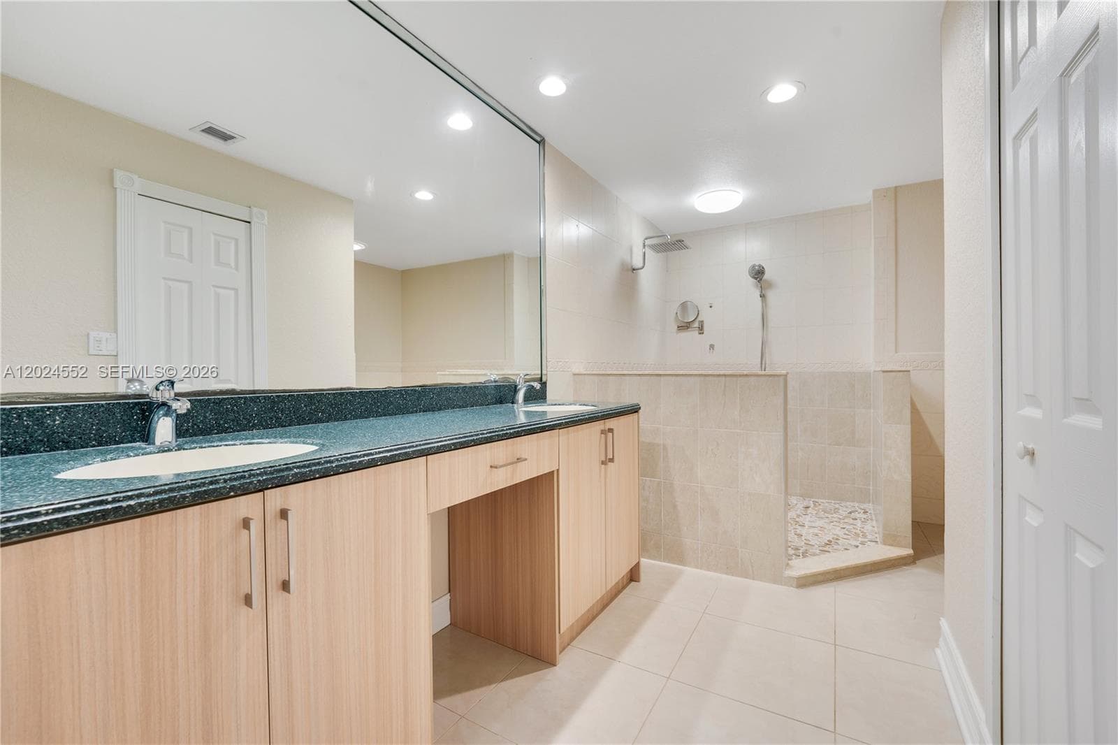 3719 Estepona Ave, Doral FL 33178 — 18