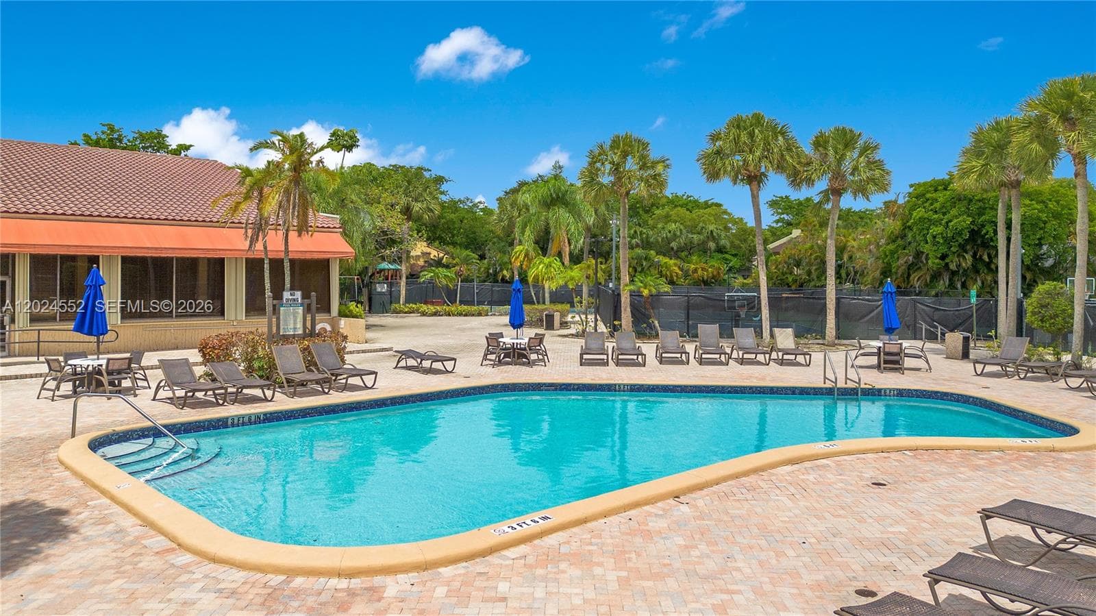 3719 Estepona Ave, Doral FL 33178 — 37