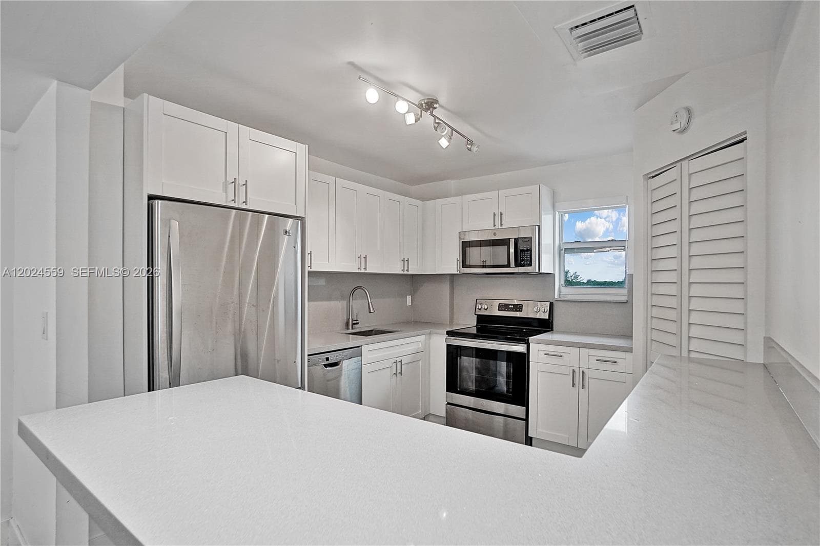 9273 Collins Ave # 309, Surfside FL 33154 — 5