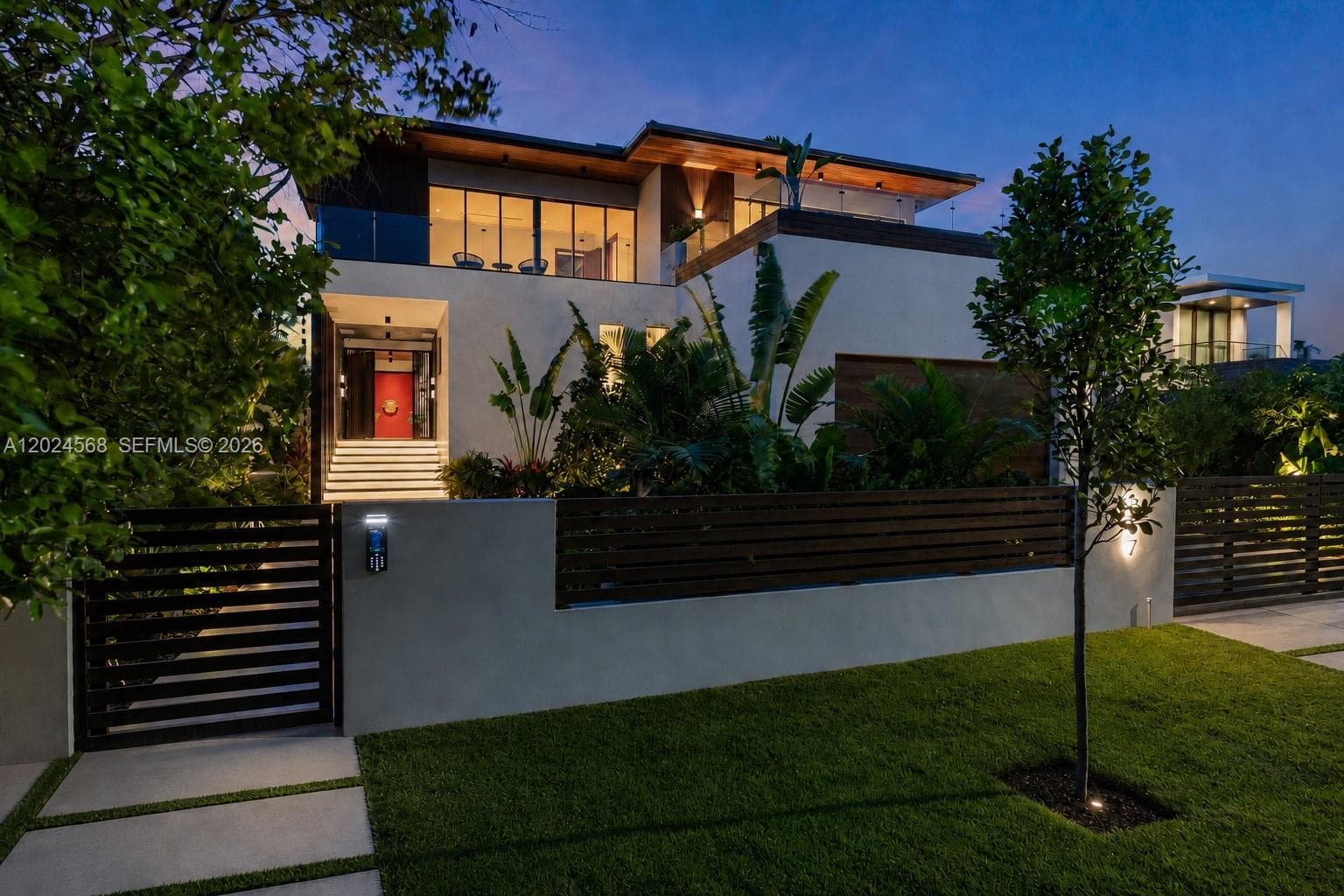 857 N Shore Dr, Miami Beach FL 33141 — 17