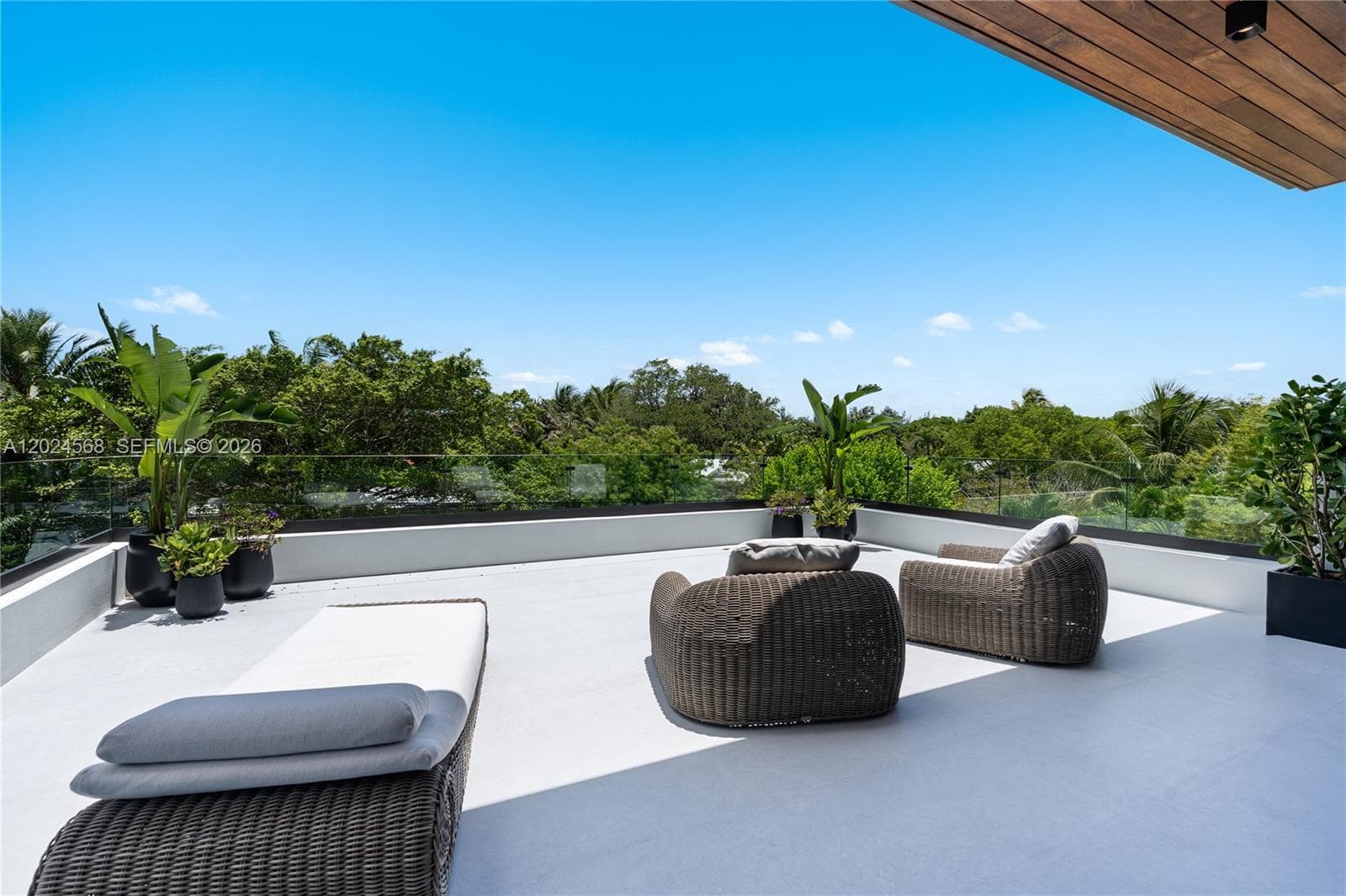 857 N Shore Dr, Miami Beach FL 33141 — 45