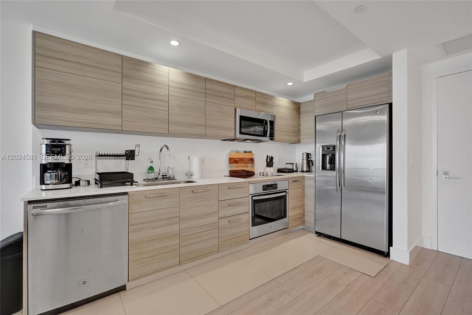 121 NE 34th St # 2310, Miami FL 33137 — 14