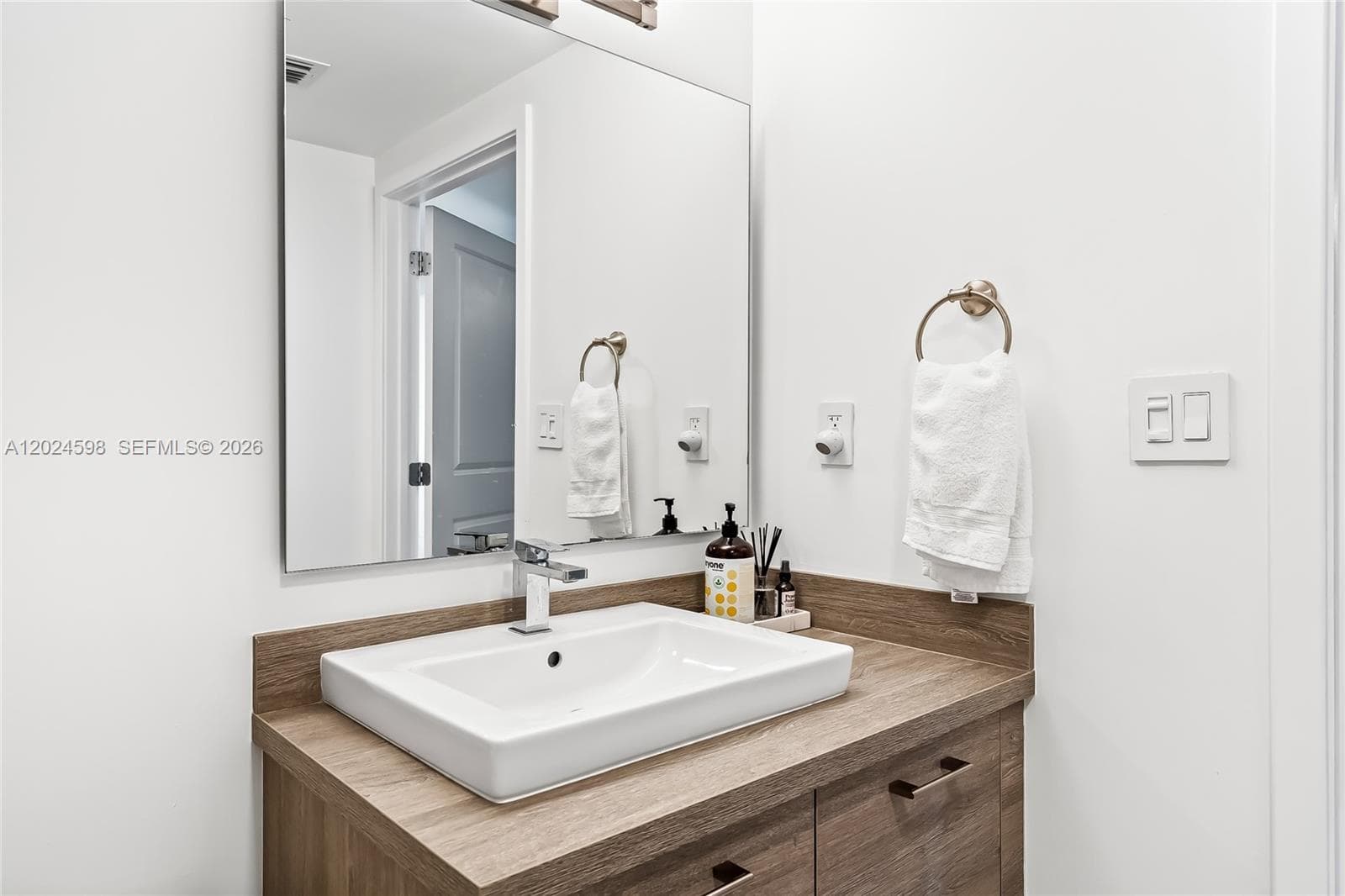 400 Sunny Isles Blvd # 1202, Sunny Isles Beach FL 33160 — 42