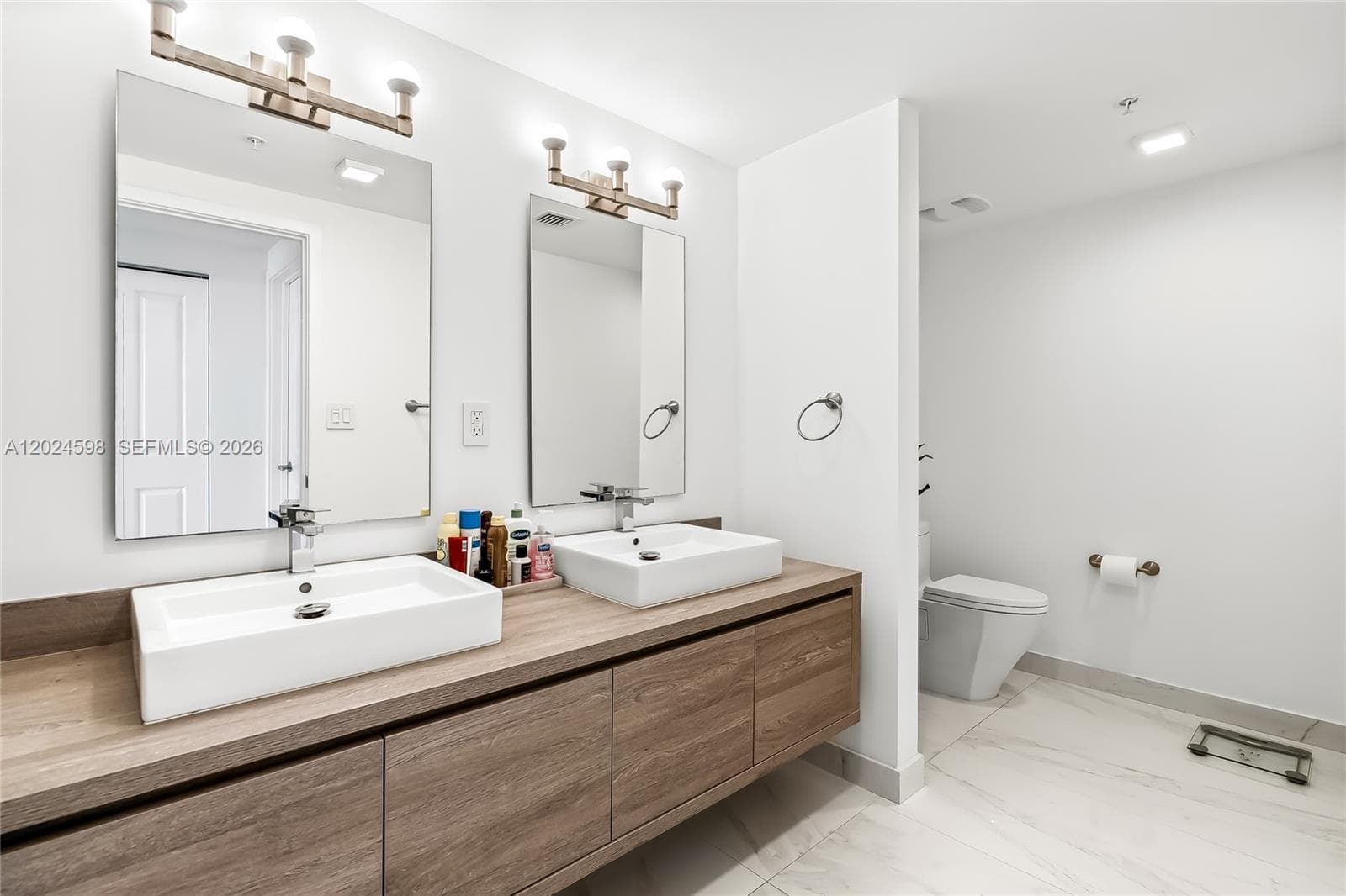 400 Sunny Isles Blvd # 1202, Sunny Isles Beach FL 33160 — 49