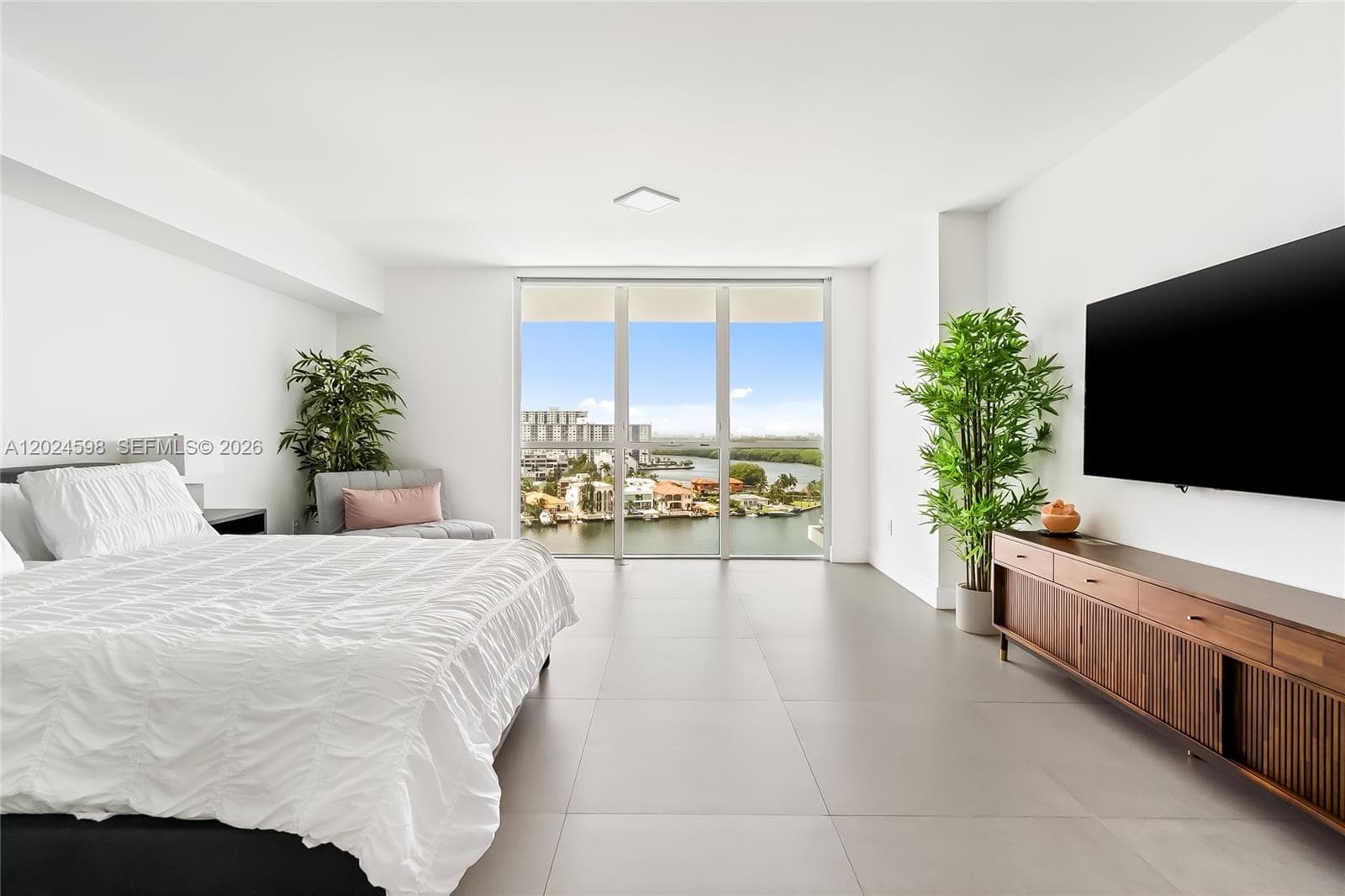 400 Sunny Isles Blvd # 1202, Sunny Isles Beach FL 33160 — 45