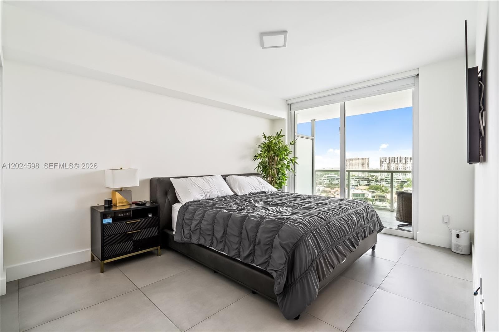 400 Sunny Isles Blvd # 1202, Sunny Isles Beach FL 33160 — 31