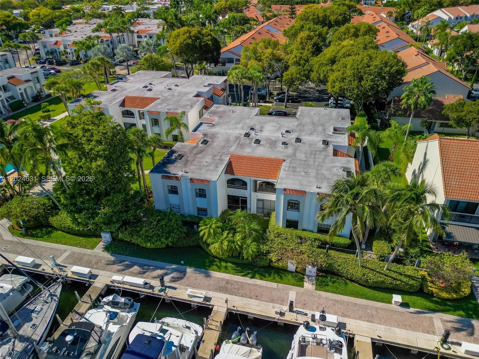 3549 Magellan Cir # 418, Aventura FL 33180 — 49