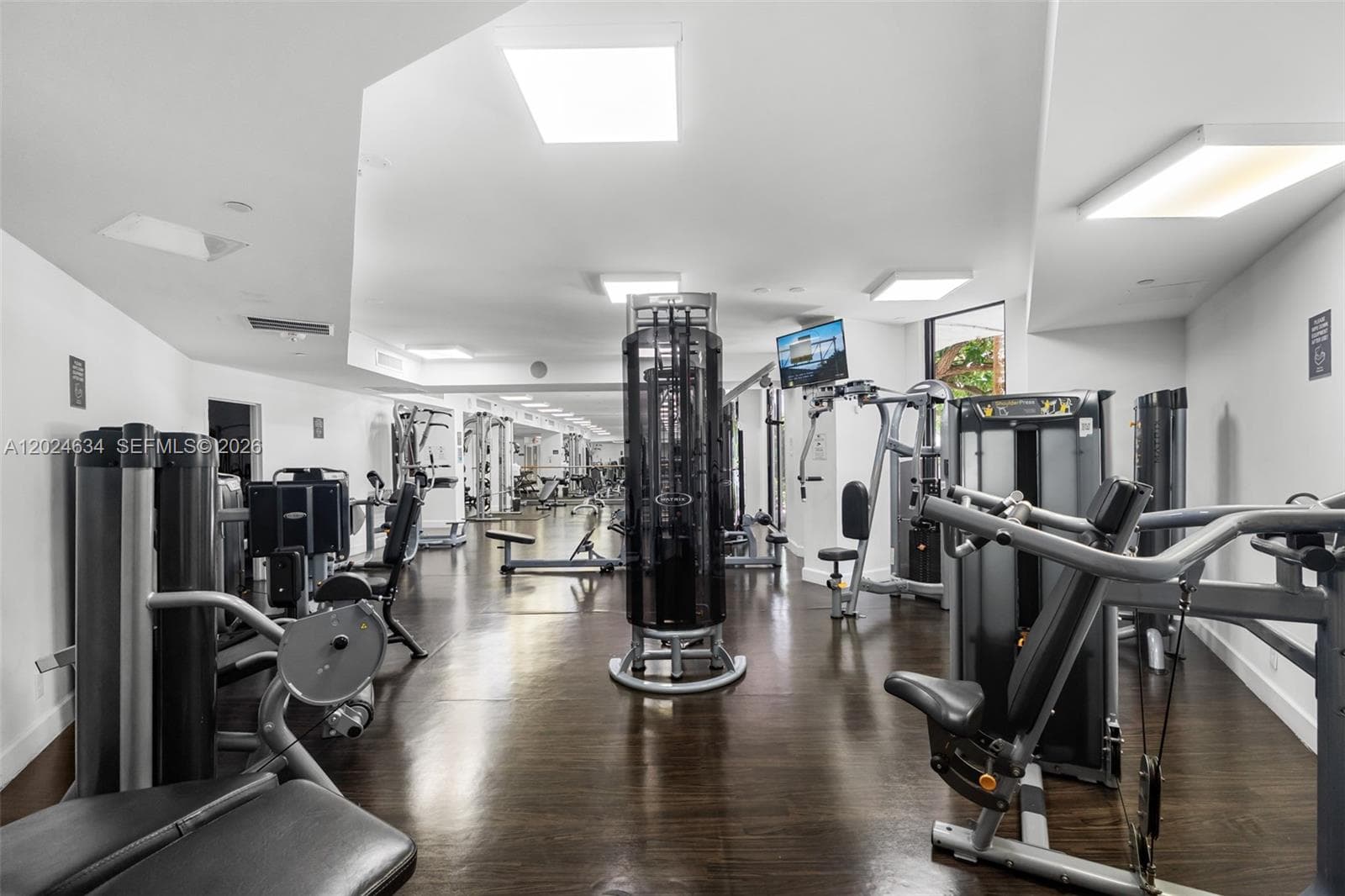 3300 NE 192nd St # 1601, Aventura FL 33180 — 31