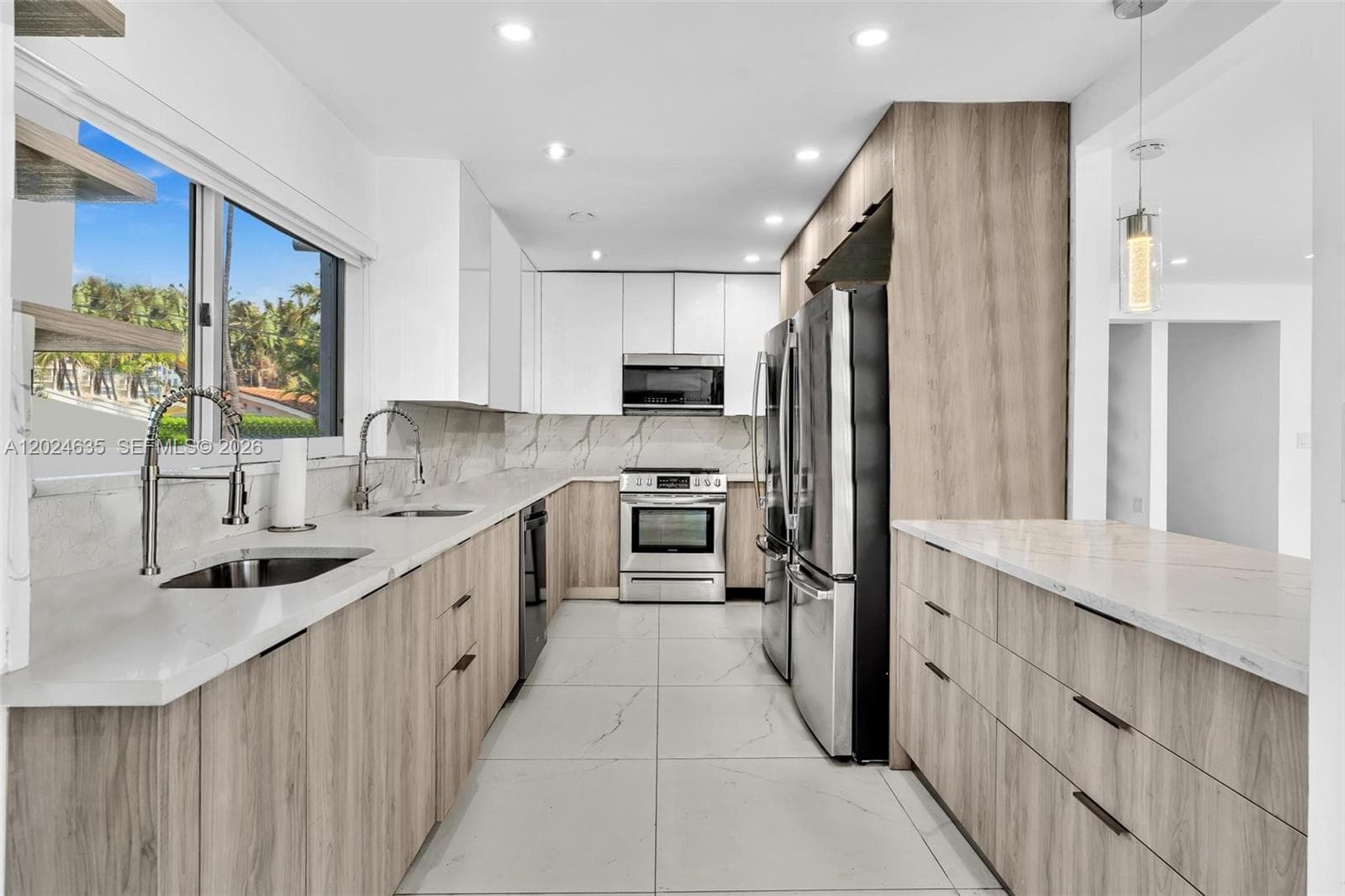 9257 Bay Dr, Surfside FL 33154 — 15