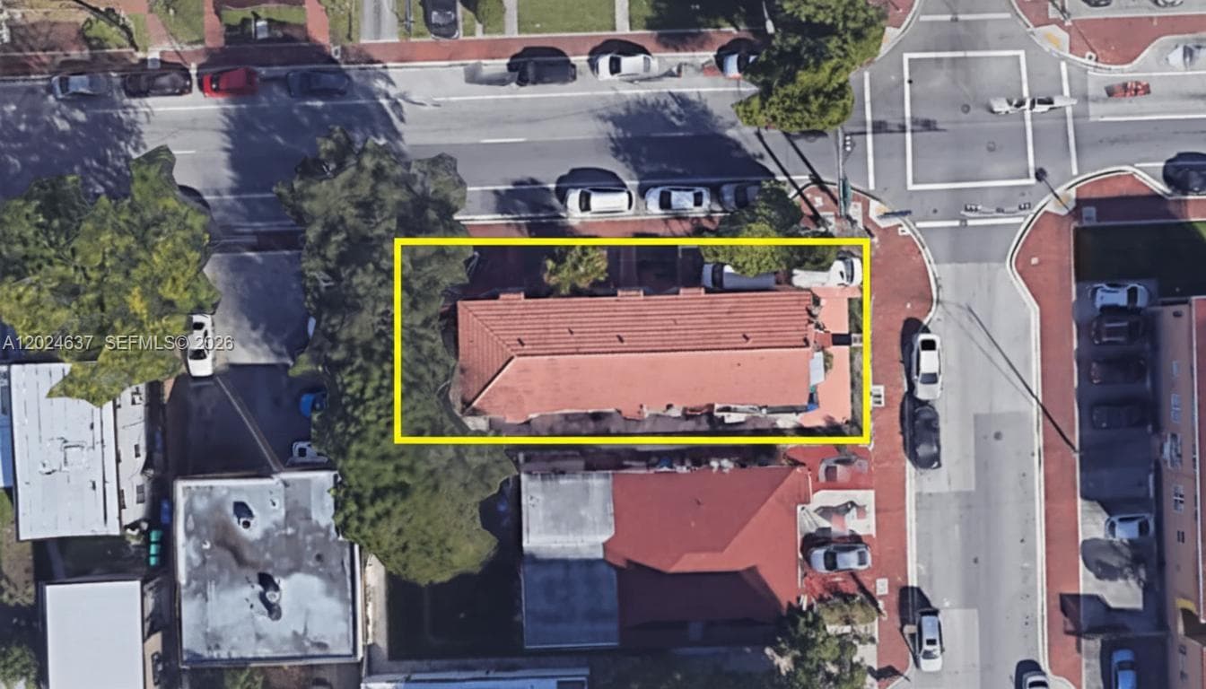 600 SW 16th Ave, Miami FL 33135 — 10