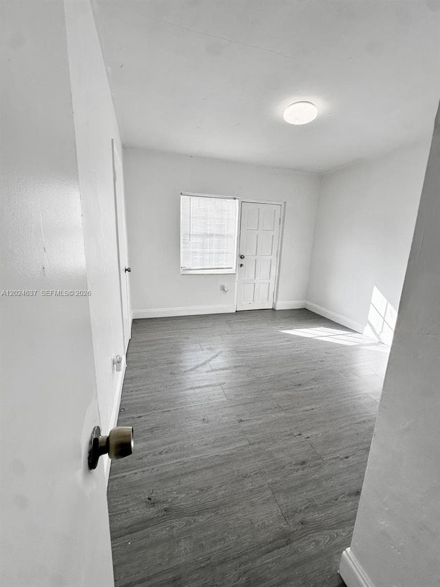 600 SW 16th Ave, Miami FL 33135 — 18