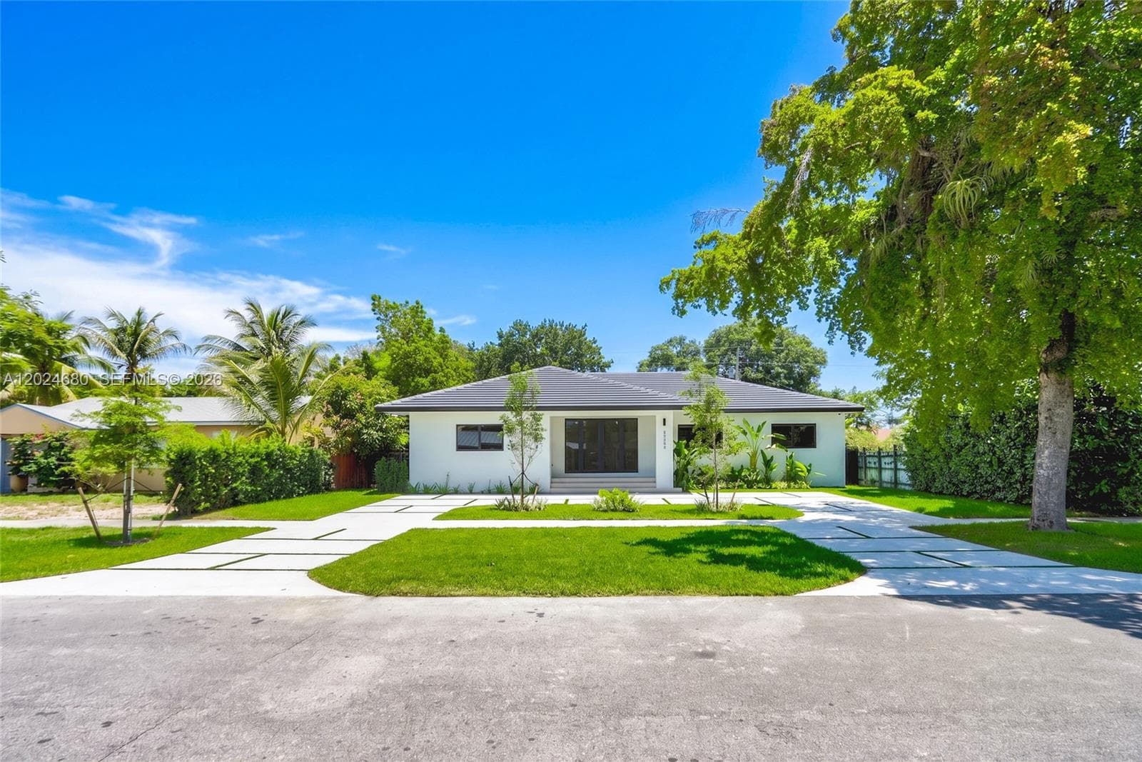 6853 S Waterway Dr, Miami FL 33155 — 2