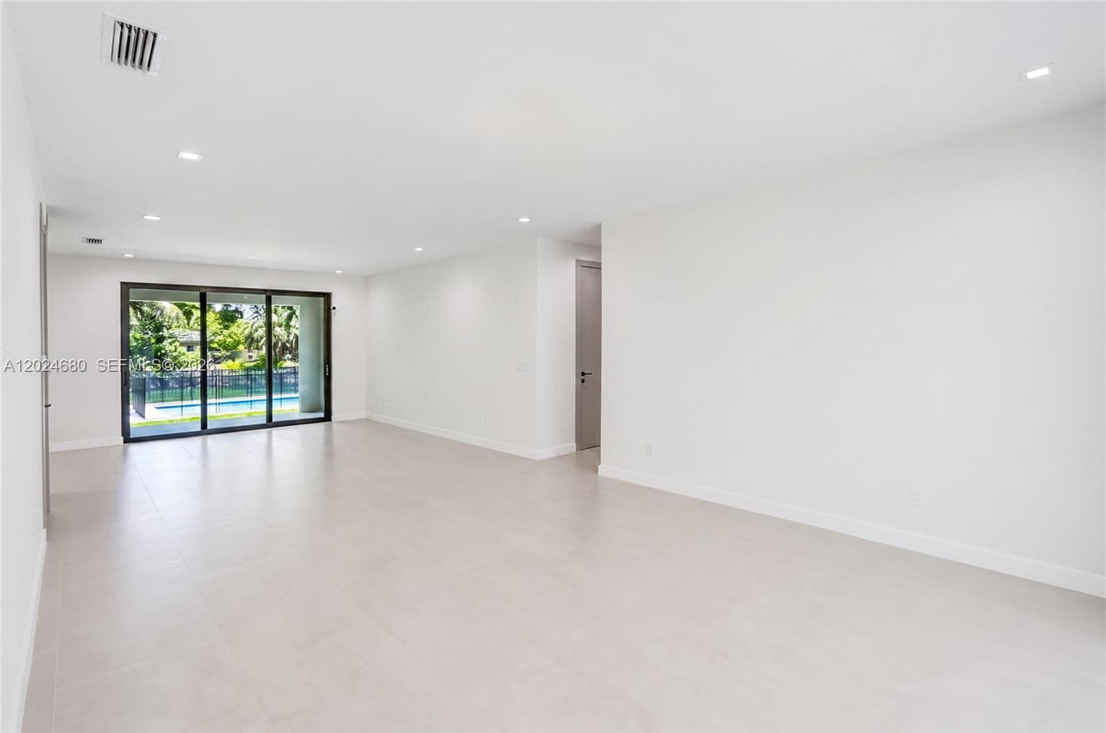 6853 S Waterway Dr, Miami FL 33155 — 17