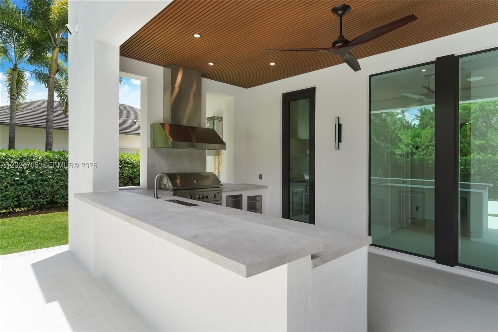 9405 SW 72nd Ct, Pinecrest FL 33156 — 12
