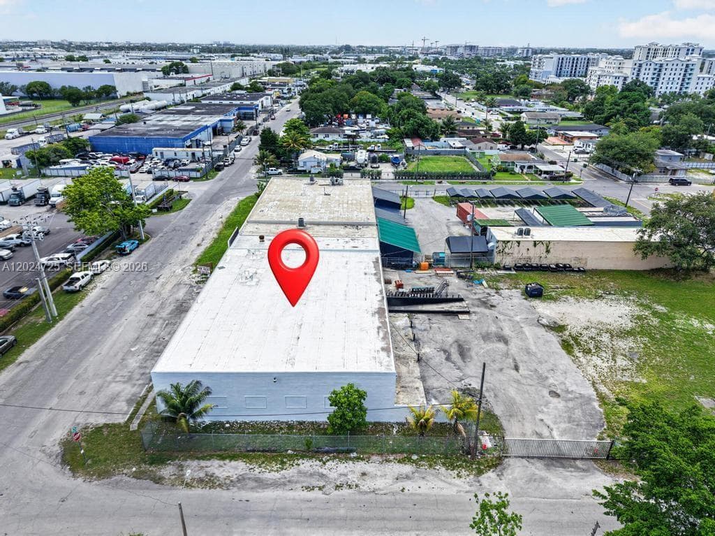 2955 NW 75th St, Miami FL 33147 — 23